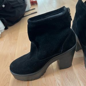 Shelly’s London Black Boots